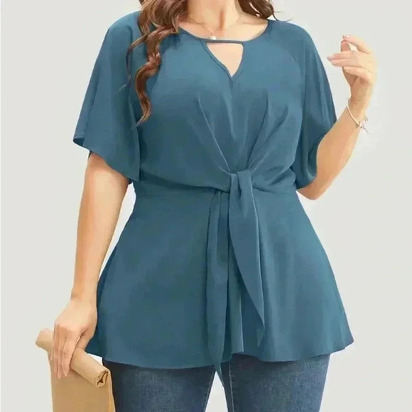 NWT!Keyhole Knotted Front Ruffle Sleeve Blouse Size 10or medium - Picture 2 of 6